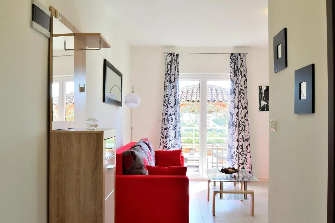 Apartment Domus Lauri Umag 0*,