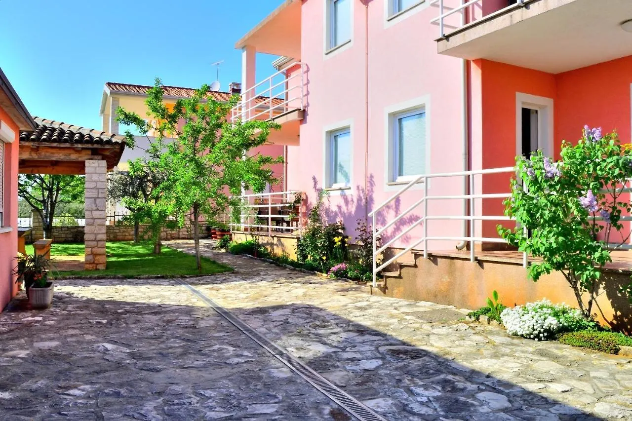 Apartment Domus Lauri Umag